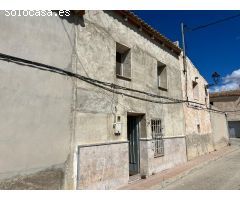 Casa de dos plantas y patio para reformar en Cañada de la leña, Abanilla