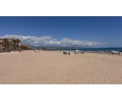 DISFRUTA DE LA PLAYA DE MUCHAVISTA CON VISTAS AL MAR...