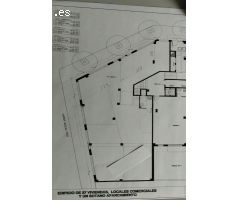 GRAN LOCAL COMERCIAL EN LLOGUER ZONA LES FLORS