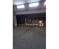 SOLAR AMB EDIFICI IDEAL PER INVERSIÓ EN CONSTRUCCIÓ