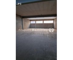 SOLAR AMB EDIFICI IDEAL PER INVERSIÓ EN CONSTRUCCIÓ