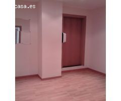 Oportunidad única en Vilanova del Camí: Local comercial en venta polivalente de 120 m²