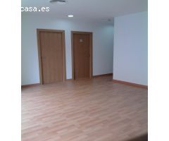 Oportunidad única en Vilanova del Camí: Local comercial en venta polivalente de 120 m²