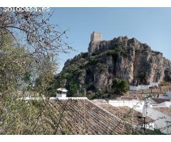 SE VENDE CASA EN CONSTRUCCION CON VISTAS AL CASTILLO EN ZAHARA DE LA SIERRA