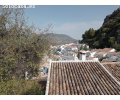 SE VENDE CASA EN CONSTRUCCION CON VISTAS AL CASTILLO EN ZAHARA DE LA SIERRA