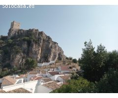 SE VENDE CASA EN CONSTRUCCION CON VISTAS AL CASTILLO EN ZAHARA DE LA SIERRA