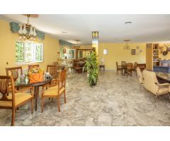 Exclusivo chalet con jardín y pisicina en Ogíjares