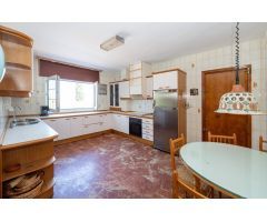 Exclusivo chalet con jardín y pisicina en Ogíjares