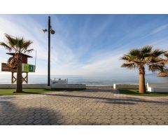 ESTUPENDO ATICO JUNTO AL MAR CON TERRAZA FANTASTICA