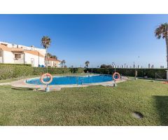 Fantástica casa en pleno paseo marítimo de Salobreña.