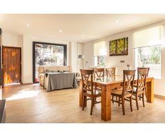 ESPECTACULAR CASA CON TERRENO EN LA SIERRA SUR