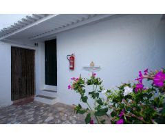 Cortijo con piscina en ubicación inmejorable en Garciez, Jaen