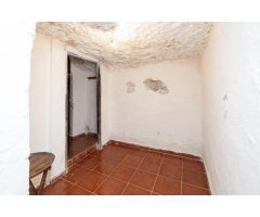 Cueva en el Sacromonte con magnífica ubicación.