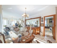Casa amplia en 2 plantas en Ventas de Huelma.