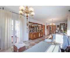 Casa amplia en 2 plantas en Ventas de Huelma.