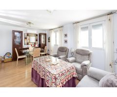 PRECIOSA CASA EN URBANIZACION PRIVADA