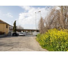 CASA CORTIJO CON PARCELA RÚSTICA DE RIEGO