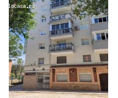 Local Comercial en Calle Puentelarra, Vallecas-Madrid