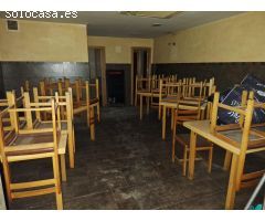 Local Comercial en Calle Puentelarra, Vallecas-Madrid