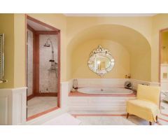 Villa de Lujo en Venta en Marbella, Málaga