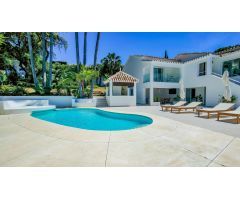 Villa de Lujo en Venta en Marbella, Málaga