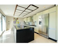 Villa de Lujo en Venta en Coristanco, Málaga