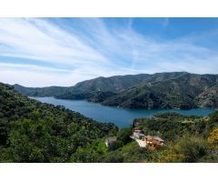 Villa de Lujo en Venta en Coristanco, Málaga