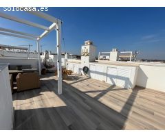 VILLA EN LOS BALCONES CON PISCINA Y SOLÁRIUM