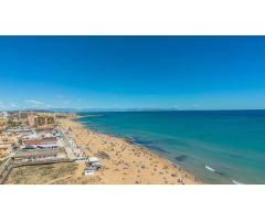 ÁTICO CON PISCINA, 350M DE LA PLAYA DE LA MATA Y OPCIONAL GARAJE