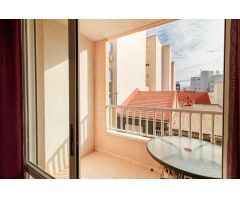 APARTAMENTO CON GARAJE Y PISCINA EN TORREVIEJA