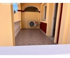 ADOSADO CON TRES DORMITORIOS, PISCINA Y JARDÍN EN UN ENTORNO ÚNICO DE NUESTRA COSTA