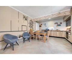 CHALET CON PISCINA Y AMPLIA PARCELA