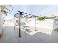 VIVIENDA EN PLANTA BAJA CON MÁS DE 300 METROS DE SOLAR