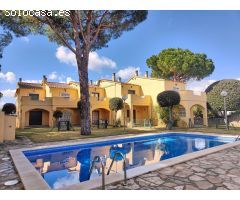 Terraced Houses en Venta en lEscala, Girona
