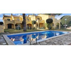 Terraced Houses en Venta en lEscala, Girona