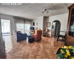 Chalet en Venta en lEscala, Girona
