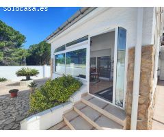 Chalet en Venta en lEscala, Girona