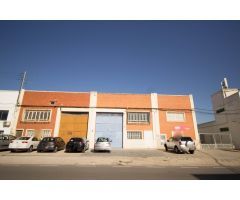 NAVES INDUSTRIALES CON DOBLE ENTRADA