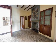 CASA CENTENARIA CON MUCHO ENCANTO