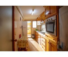 Oportunidad Única: Apartamento Amplio junto al Mar