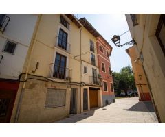 Casa para Reformar en Zona Céntrica y Tranquila