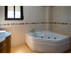 IMPRESIONANTE CHALET PARA ALQUILAR O VENDER