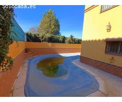 Gran casa unifamiliar con 2 apartamentos separados cerca de Granada ciudad
