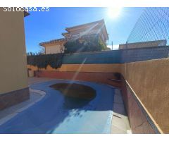 Gran casa unifamiliar con 2 apartamentos separados cerca de Granada ciudad