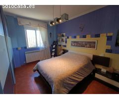 Gran casa unifamiliar con 2 apartamentos separados cerca de Granada ciudad