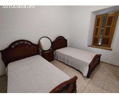 Gran casa histórica con mucho potencial...