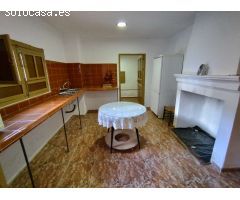 Gran casa histórica con mucho potencial...