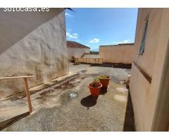 Gran casa histórica con mucho potencial...