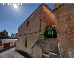 Gran casa histórica con mucho potencial...