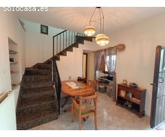 Casa rural independiente con piscina privada y olivos